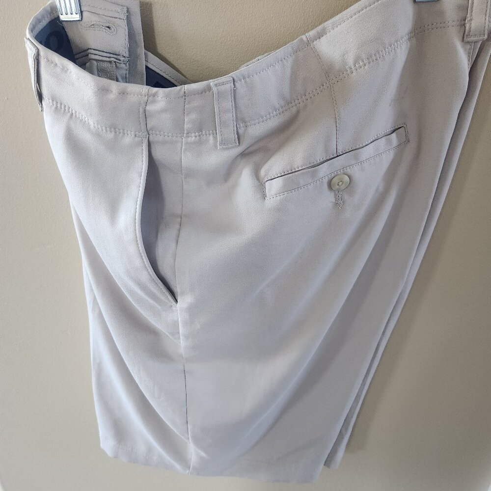 Men's golf shorts